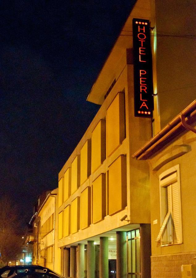 Hotel Perla Timisoara Esterno foto